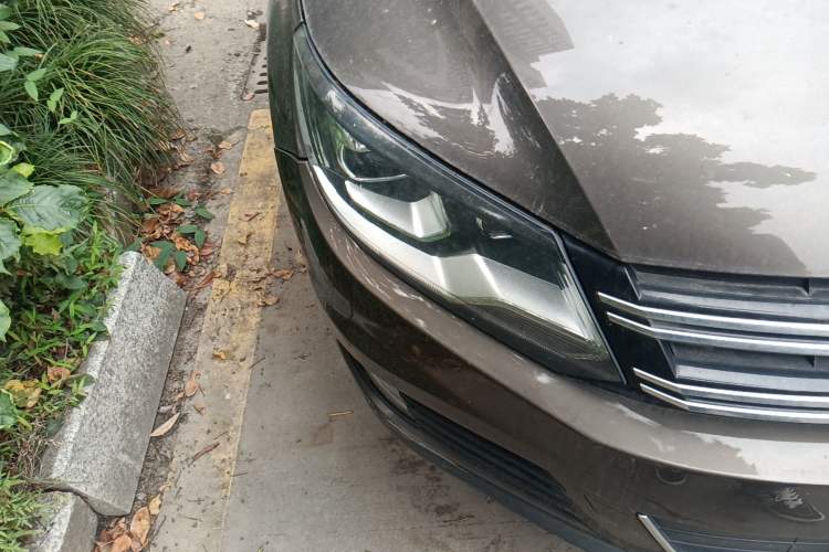 Used Volkswagen Tiguan 2015 1.8TSI Automatic Two-Wheel Drive Comfort Edition Right Front Headlight