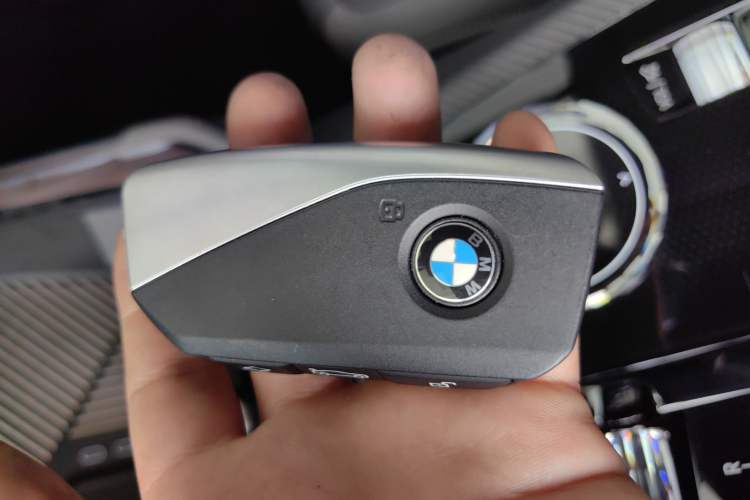 Used BMW X3 2025 xDrive30L Luxury Edition M Sport Package Vehicle Key