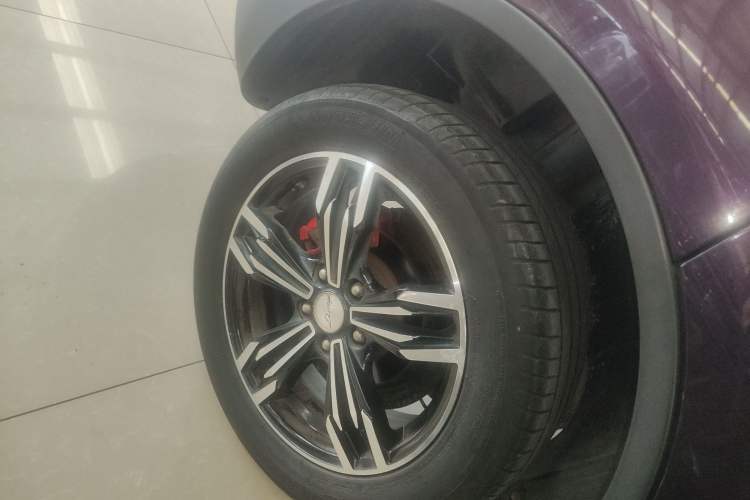 Used Zotye Domy X5 2017 Platinum Edition 1.5T Manual Luxury Model Right Rear Wheel Hub