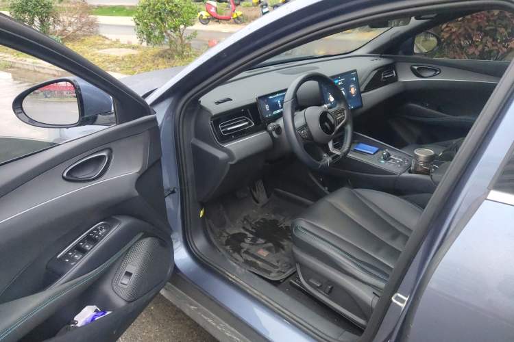 Used BYD Seal 06 New Energy 2024 DM-i 80KM Prestige Model Driver Seat