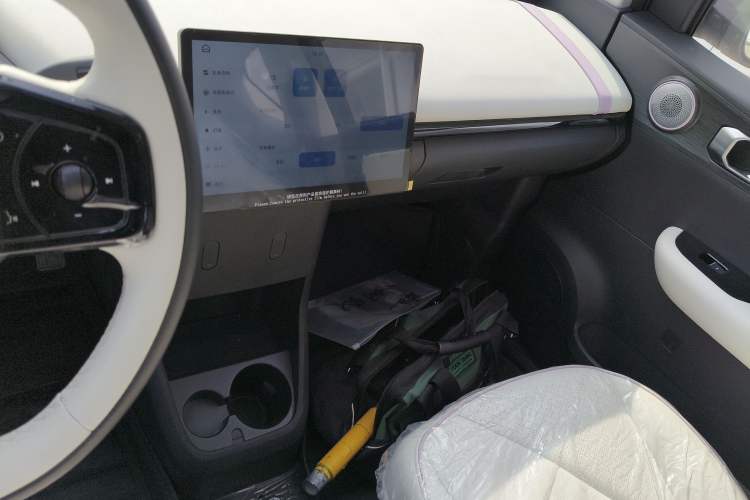 Used Chery Little Ant 2024 Facelifted 321km Beloved Edition Audio And AC Panel