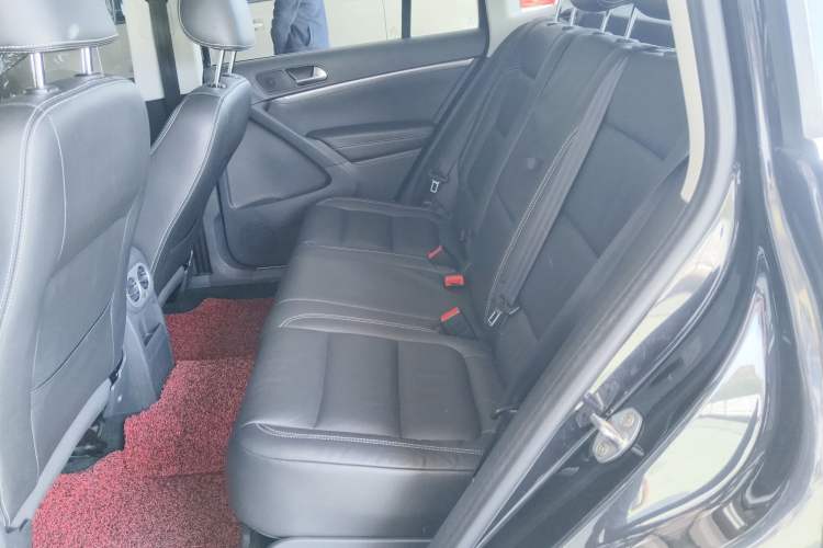 Used Volkswagen Tiguan 2016 300TSI Automatic Two-Wheel Drive Luxury Edition Left Rear Seat