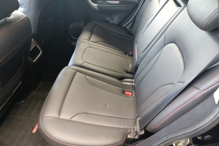 Used Haval H6 2015 Sport Edition 1.5T Automatic Two-Wheel Drive Luxury Model