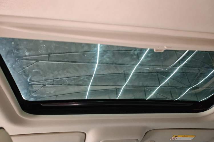 Used Buick GL8 2021 Land Cruiser Executive Class 652T Luxury Model Headliner