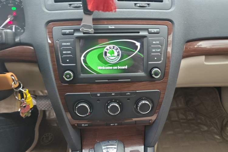 Used Skoda Octavia 2010 1.4TSI DSG Yijun Edition
