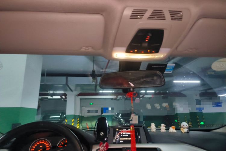 Used BMW 3 Series 2015 320Li Luxury Edition Fashion Model
