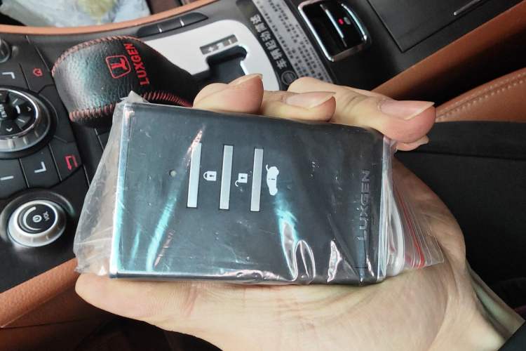 Used Luxgen Great 7 SUV 2013 Limited-Edition Sharp Model 2.2T Two-Wheel-Drive Smart Version Vehicle Key