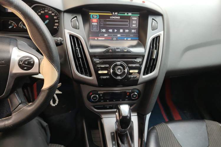 Used Ford Focus 2012 Hatchback 1.6L Automatic Fashion Edition
