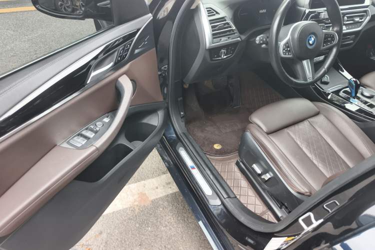 Used BMW iX3 2022 Leading Model