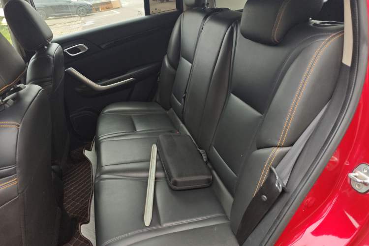 Used Dongfeng Aeolus AX4 2017 1.6L DCT Trendy Style
