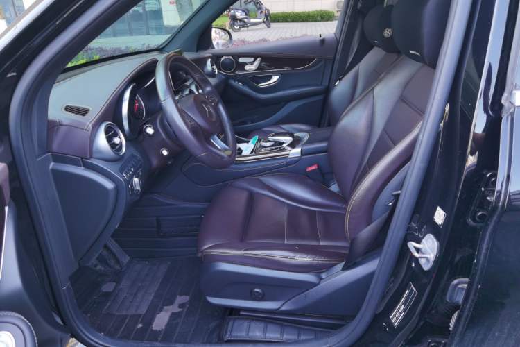 Used Mercedes-Benz GLC 2018 GLC 260 4MATIC Luxury Model Left Front Seat