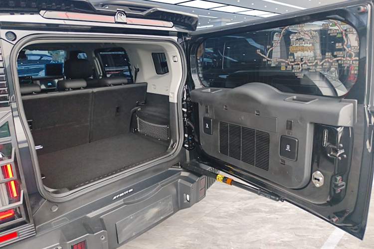 Used JETOUR Traveler 2024 2.0T All-Wheel-Drive CrossPRO Entertainment Edition
