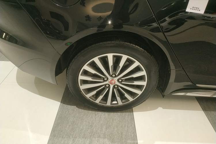 Used Jaguar XEL 2020 2.0T 200PS R-DYNAMIC Youth Sports Edition
