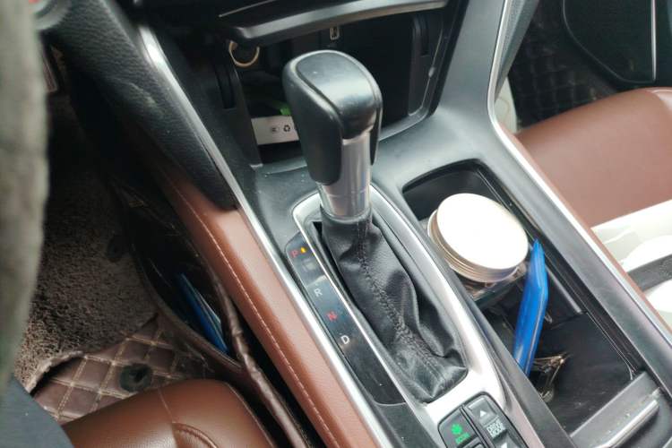 Used Honda Inspire 2019 260TURBO Elite Edition China VI Gear Lever