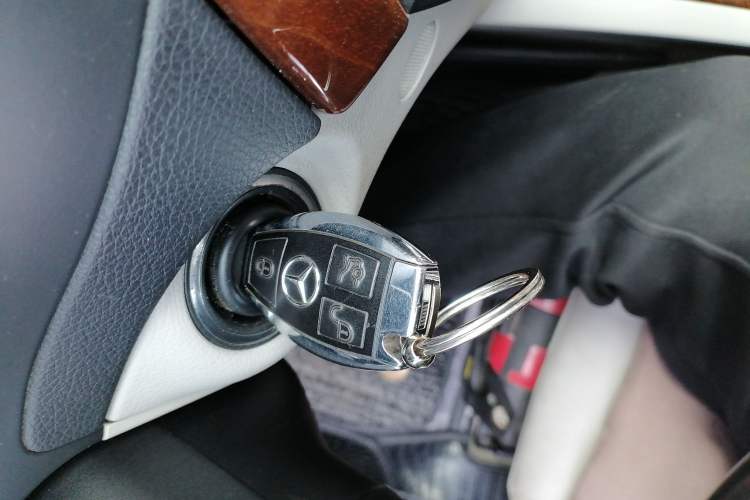 Used Mercedes-Benz C-Class 2011 C 200 CGI Elegant Model Vehicle Key