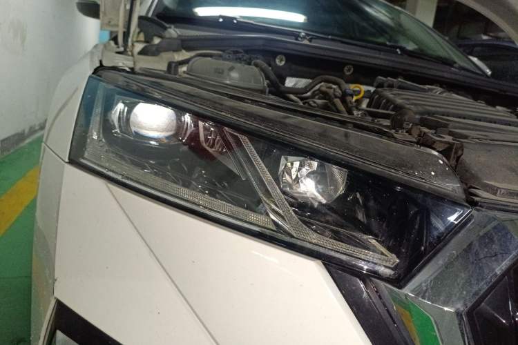 Used Skoda Octavia 2021 PRO TSI280 DSG Luxury Edition Right Front Headlight