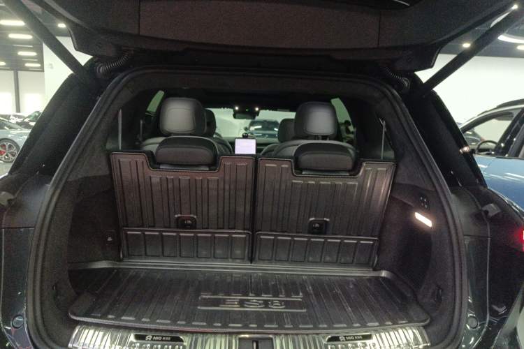 Used Nio ES8 2024 75 kWh Executive Edition Trunk