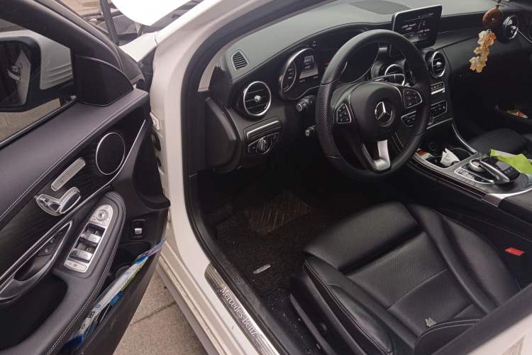 Used Mercedes-Benz C-Class 2016 C 200 L Sport Edition
