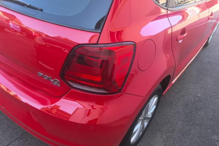Used Volkswagen Polo 2014 1.6L Automatic Comfort Edition
