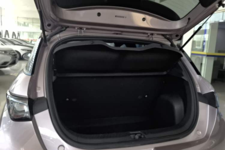 Used BYD Dolphin 2023 420 km Free Version Trunk