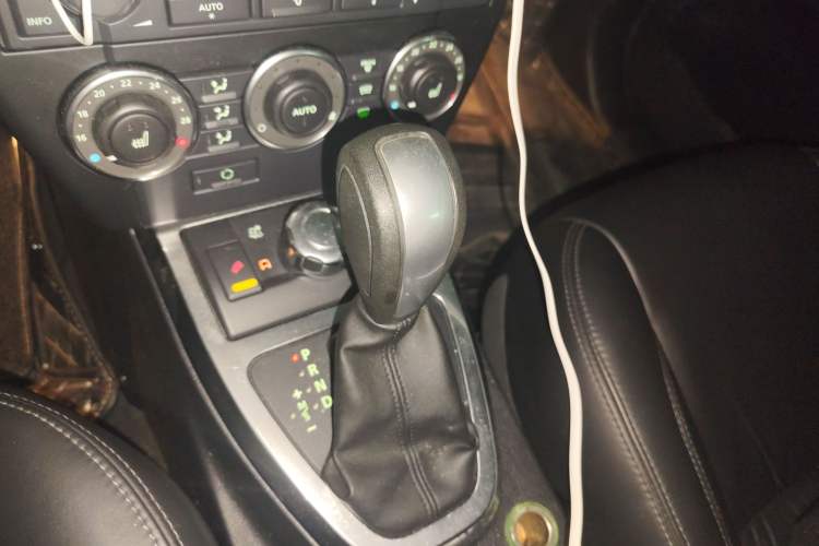 Used Land Rover Freelander 2 2011 3.2L i6 HSE Gasoline Edition
