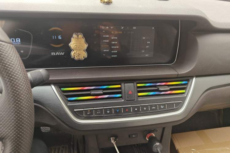 Used BAW Ruisheng Ace M7 2023 1.6L Standard Wheelbase Enjoy Edition 7-seater Audio And AC Panel