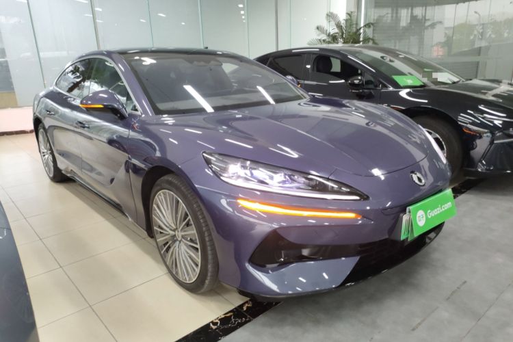 Used Denza Z9 2024 1100 km All-Wheel-Drive Ultra Version