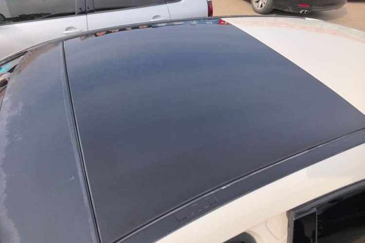 Used Mercedes-Benz A-Class 2015 A 200 Fashion Model Roof