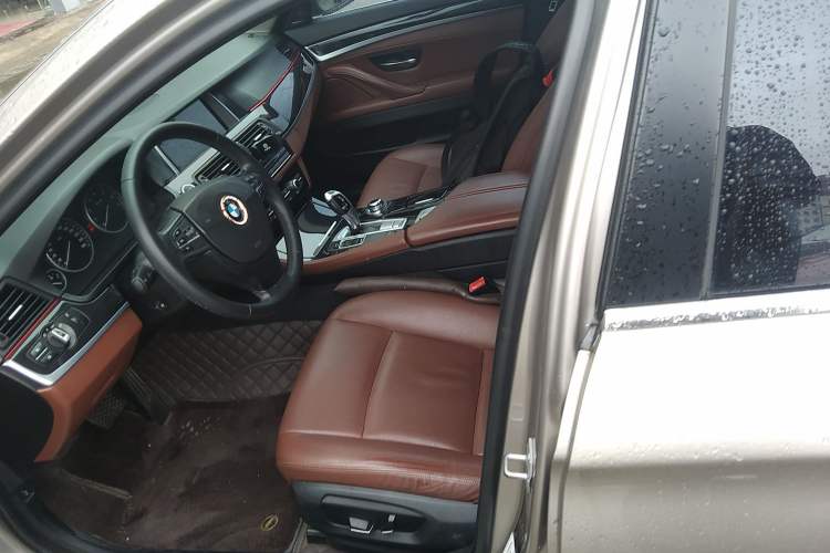Used BMW 5 Series 2014 520Li Elegant Model Left Front Seat