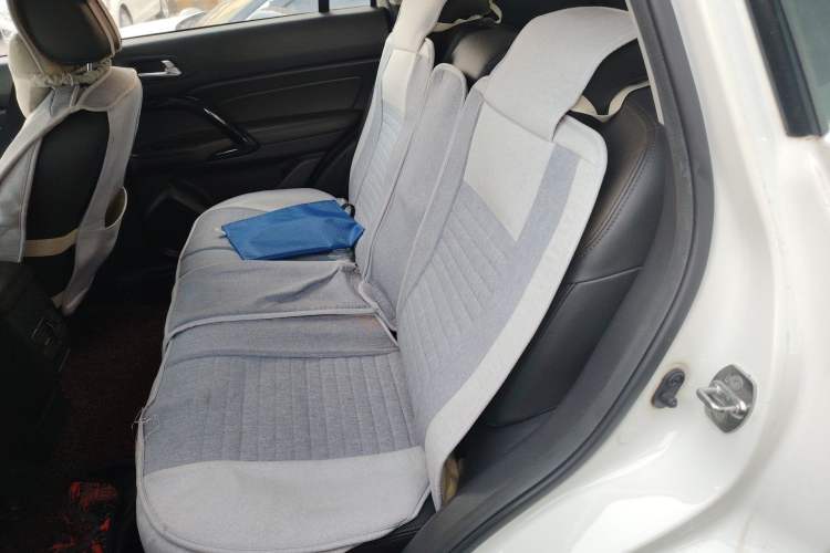 Used GAC Trumpchi GS4 2017 200T Manual Two-Wheel Drive Elite Edition Left Rear Seat