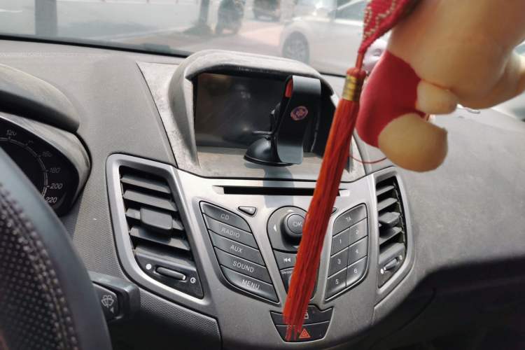 Used Ford Fiesta 2013 Sedan 1.5L Manual Fashion Edition Audio And AC Panel