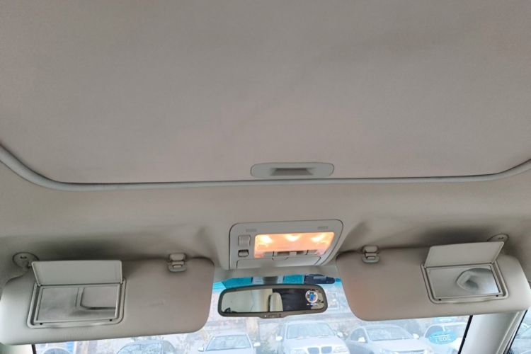 Used BYD S6 2013 Platinum Edition 2.4L Automatic Luxury Model