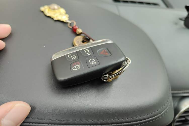 Used Land Rover Discovery 2014 3.0 SC V6 XXV Edition
