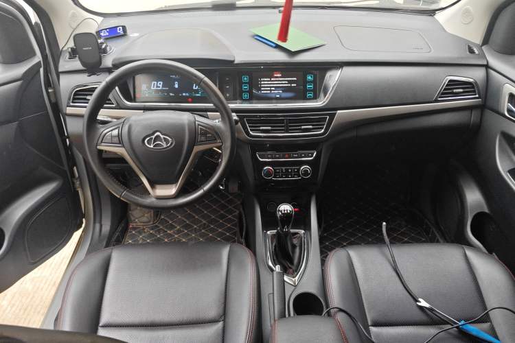 Used CHANGAN KAICHENG Oushang A600 2016 1.5L Manual Luxury 7-Seater
