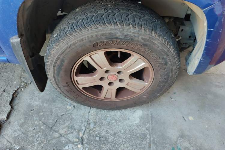 Used JDMC T7 2017 2.2L Two-Wheel Drive Comfort Edition Hatchback with Extended Wheelbase V22
