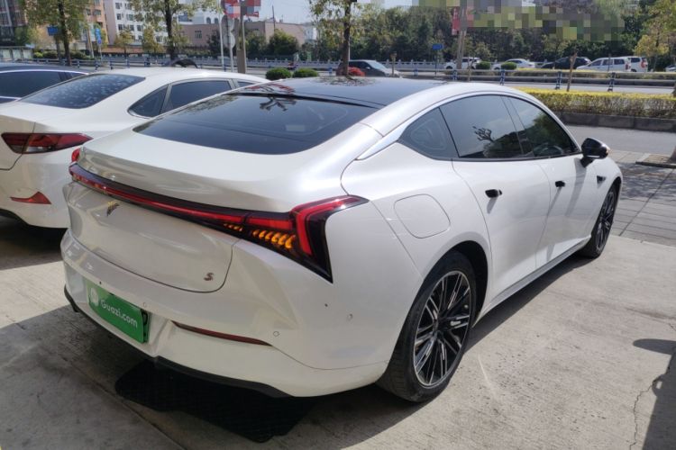 Used NETA S 2022 Extended-Range Version 1160 km Range Rear-Wheel Drive Mid-Grade