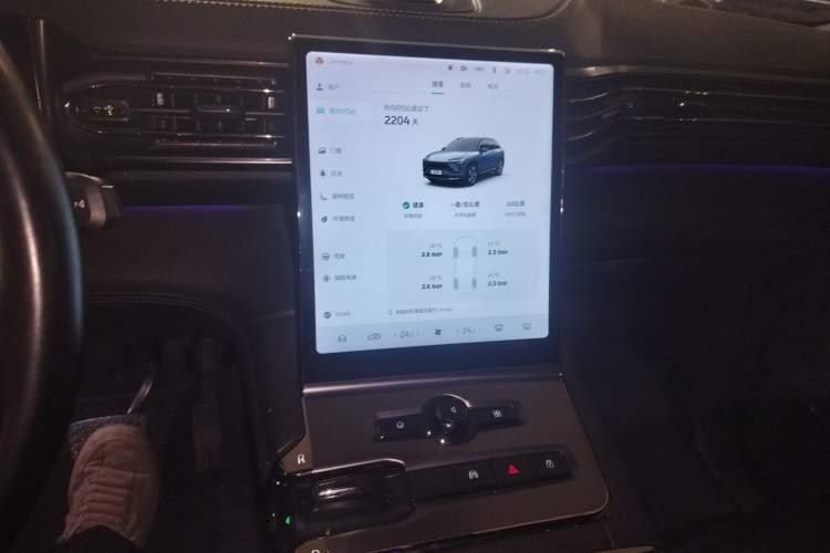 Used Nio ES6 2019 420 km Sport Version Audio And AC Panel