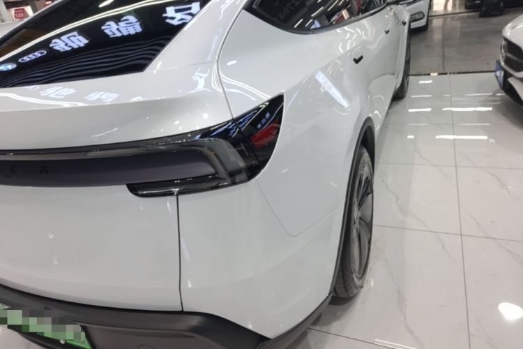 Used Tesla Model Y 2026 Rear-Drive Model
