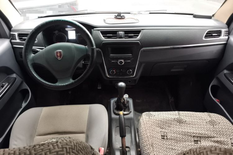 Used Jinbei Hiace X30 2018 1.3L Cargo Van Comfort Model DLCG12 Center Console