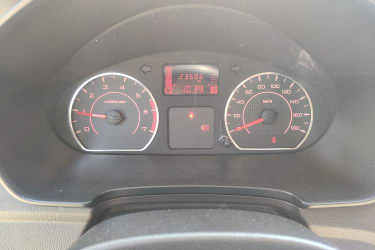 Used Wuling Hongguang V 2022 1.5L Jingqu Version Hydraulic Power Steering LAR
