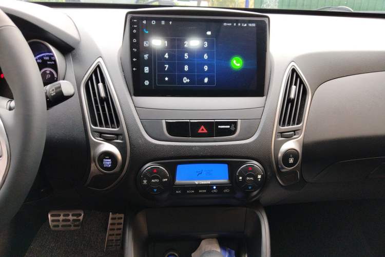 Used Hyundai ix35 2010 2.4L Automatic 2WD Prestige GLS Trim
