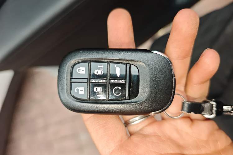 Used Honda Elysion 2024 2.0L eHEV Luxury Edition Vehicle Key