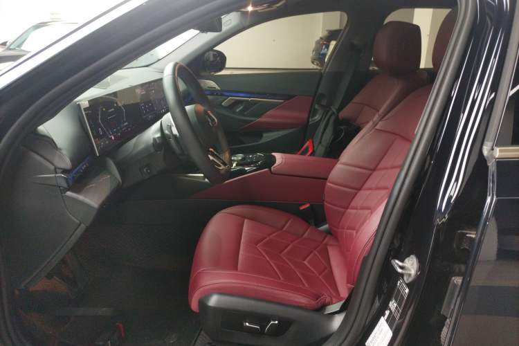 Used BMW 5 Series 2024 530Li Leading Model M Sport Package Left Front Seat