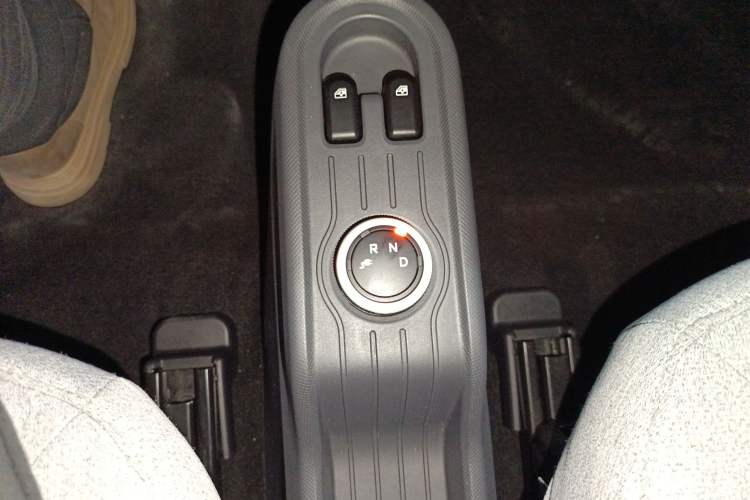 Used Wuling Hongguang MINIEV 2021 Macaron Premium Model – Lithium Iron Phosphate