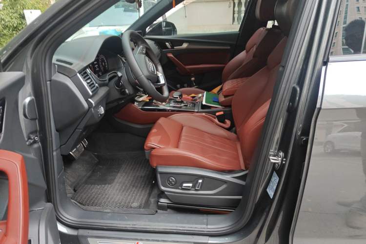 Used Audi Q5L 2024 45 TFSI Luxury Dynamic Model Left Front Seat