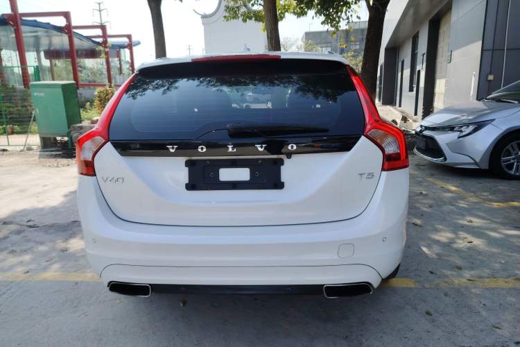 Used Volvo V60 2016 T5 Zhiyi Edition