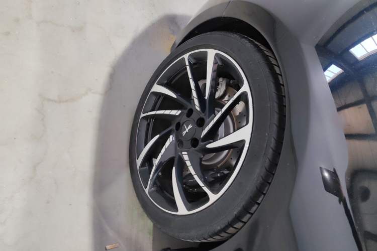 Used Qiantu K50 2018 Standard Model Right Rear Wheel Hub