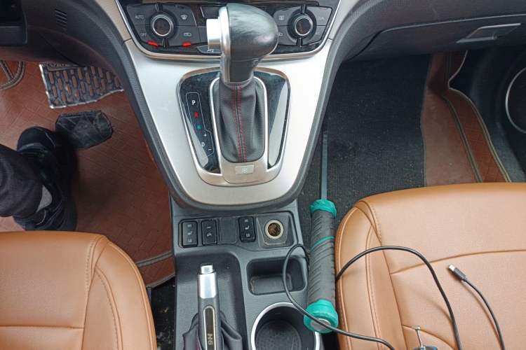 Used Haval H6 2017 Red-Label Sport Edition 1.5T Automatic Two-Wheel Drive Luxury Model