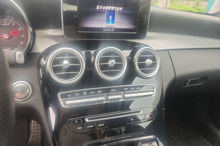 Used Mercedes-Benz C-Class 2018 C 200 4MATIC Coupe Audio And AC Panel