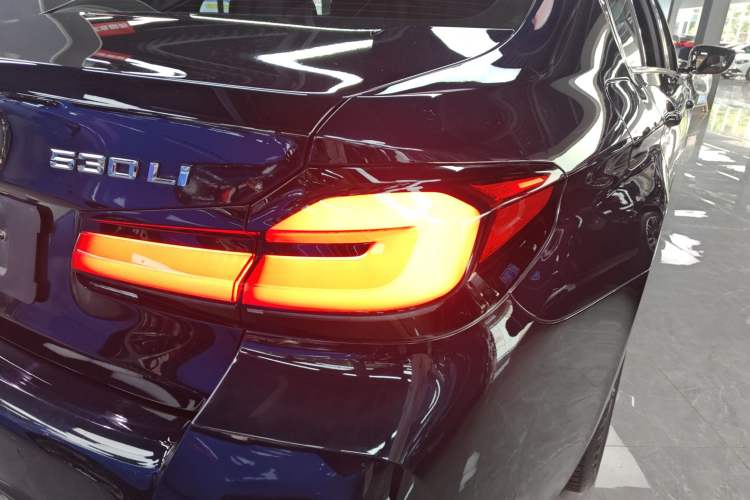 Used BMW 5 Series 2023 530Li Luxury Edition M Sport Package
